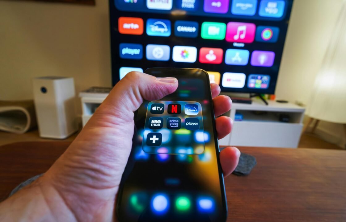 IPTV Nederland 2026 — complete gids voor Nederlandse kijkers